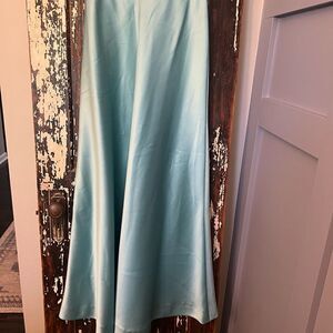 Vintage Alyce Designs Long Blue event cocktail Skirt. Size 8. Wedding Guest.